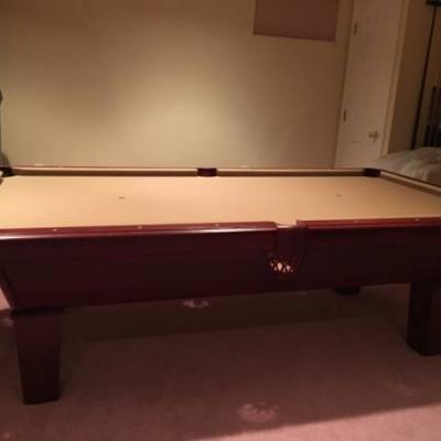Showood Billiard Pool Table
