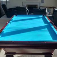 8 Foot Olhausen Pool Table